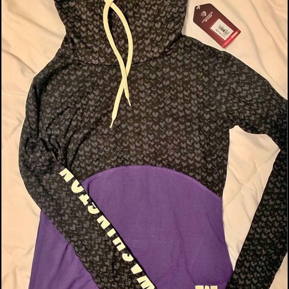 Women’s Washington Husky Pullover - Picture 1 of 2